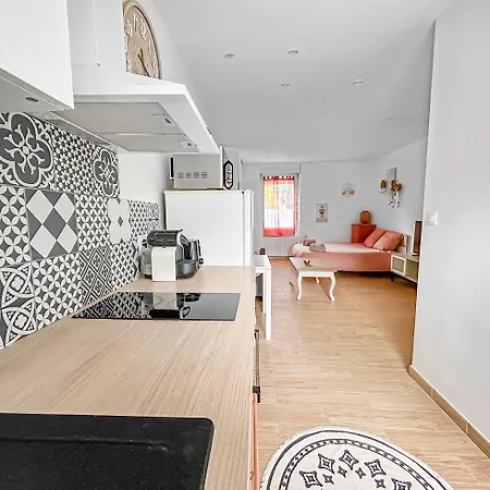 Cosy Et Calme, Lit Double, Proche Transports Apartamento
