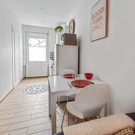 Cosy Et Calme, Lit Double, Proche Transports