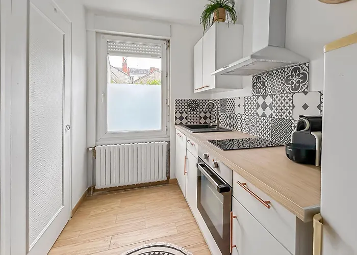 Cosy Et Calme, Lit Double, Proche Transports Апартаменты *