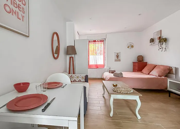 Cosy Et Calme, Lit Double, Proche Transports *